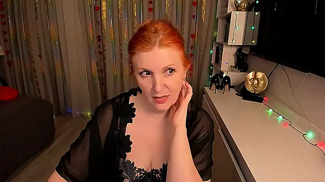 Snapshot of Fire-Fox-One chatting on February 26, 2025, 3:54 pm Fire-Fox-One online show from February 26, 2025, 3:54 pm
