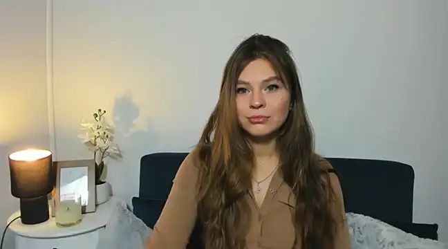 CamilaAmazing online show from March 17, 2025, 7:15 pm