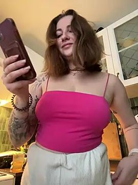 MayaMystic online show from January 14, 2026, 1:04 pm