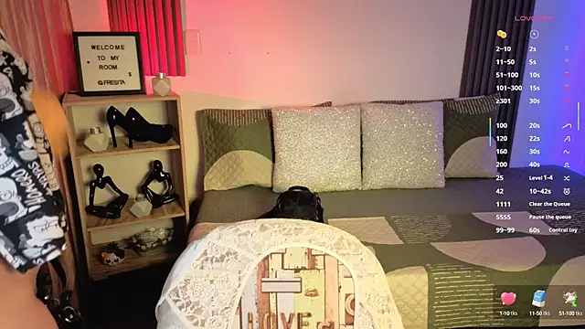 Snapshot of Fresita_Rosita chatting on October 9, 2025, 12:06 pm Fresita Rosita online show from October 9, 2025, 12:06 pm