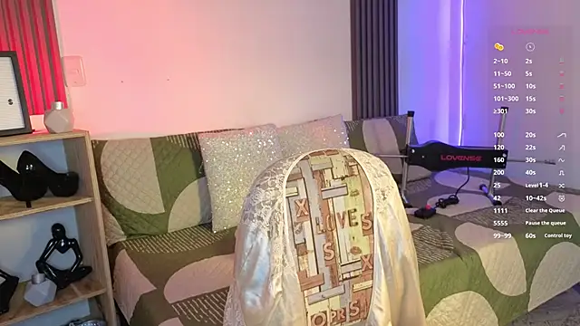 Snapshot of Fresita_Rosita chatting on October 25, 2025, 1:12 pm Fresita Rosita online show from October 25, 2025, 1:12 pm