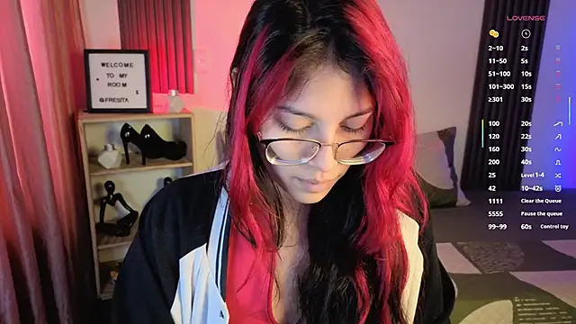 Snapshot of Fresita_Rosita chatting on September 29, 2025, 2:01 pm Fresita Rosita online show from September 29, 2025, 2:01 pm