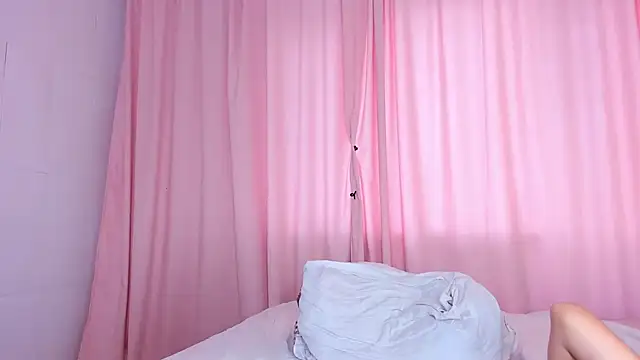 Snapshot of MeowthLilu chatting on September 17, 2025, 3:08 am MeowthLilu online show from September 17, 2025, 3:08 am