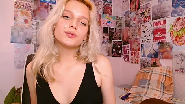 Snapshot of MeowthLilu chatting on March 1, 2025, 10:02 am MeowthLilu online show from March 1, 2025, 10:02 am