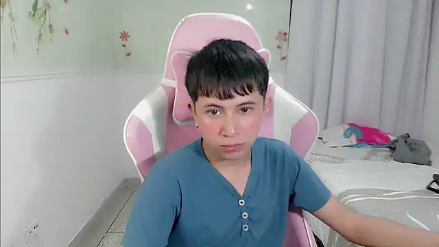 Snapshot of didier_king_ chatting on January 19, 2025, 7:26 pm didier king online show from January 19, 2025, 7:26 pm