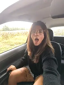 Snapshot of sansan2411 chatting on September 24, 2025, 12:11 pm sansan2411 online show from September 24, 2025, 12:11 pm