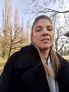 sansan2411 online show from January 13, 2026, 1:48 pm