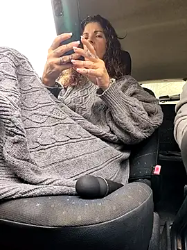 Snapshot of sansan2411 chatting on October 10, 2025, 1:34 pm sansan2411 online show from October 10, 2025, 1:34 pm