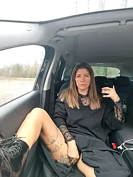 sansan2411 online show from February 19, 2026, 1:41 pm