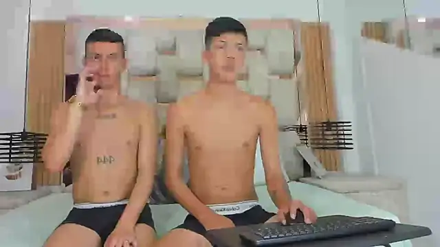 Snapshot of Angel_xxx chatting on January 21, 2025, 8:00 pm Angel xxx online show from January 21, 2025, 8:00 pm