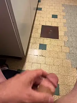 mikiss789 online show from November 16, 2025, 8:08 am