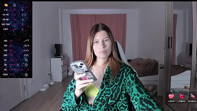 Snapshot of Agnes_Allenn chatting on January 18, 2025, 8:20 am Agnes Allenn online show from January 18, 2025, 8:20 am