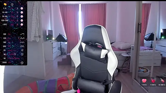 Snapshot of Agnes_Allenn chatting on February 26, 2025, 10:38 am Agnes Allenn online show from February 26, 2025, 10:38 am