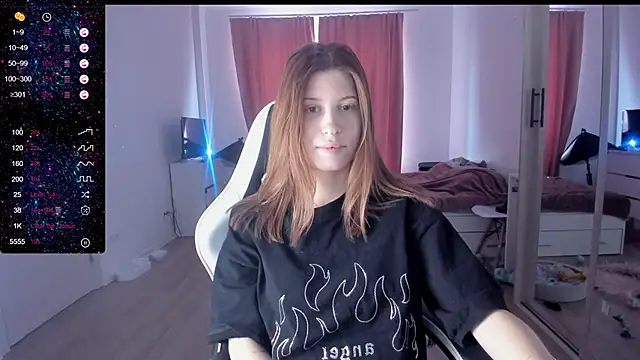 Snapshot of Agnes_Allenn chatting on February 19, 2025, 10:56 am Agnes Allenn online show from February 19, 2025, 10:56 am