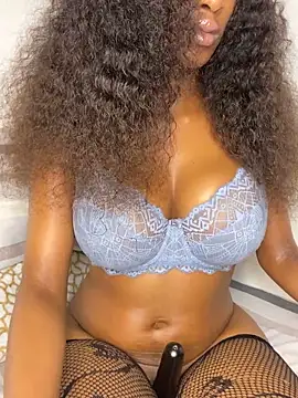 Snapshot of teddy04 chatting on February 8, 2026, 5:43 pm teddy04 online show from February 8, 2026, 5:43 pm