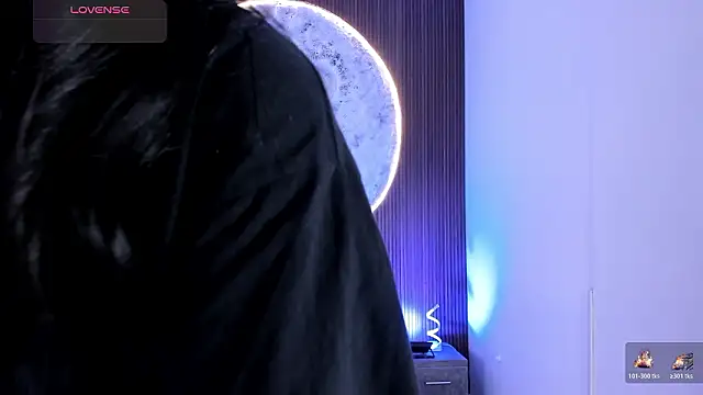 Snapshot of RoseCassie chatting on February 1, 2026, 2:04 pm RoseCassie online show from February 1, 2026, 2:04 pm