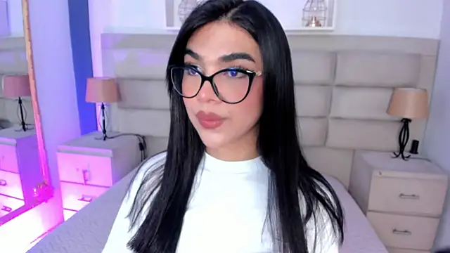 Snapshot of RoseCassie chatting on September 24, 2025, 12:44 pm RoseCassie online show from September 24, 2025, 12:44 pm