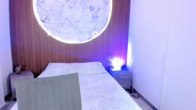 Snapshot of RoseCassie chatting on February 12, 2026, 2:06 pm RoseCassie online show from February 12, 2026, 2:06 pm