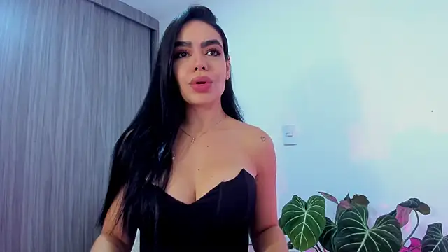 Snapshot of Sara_Leblanc chatting on October 20, 2025, 2:50 pm Sara Leblanc online show from October 20, 2025, 2:50 pm