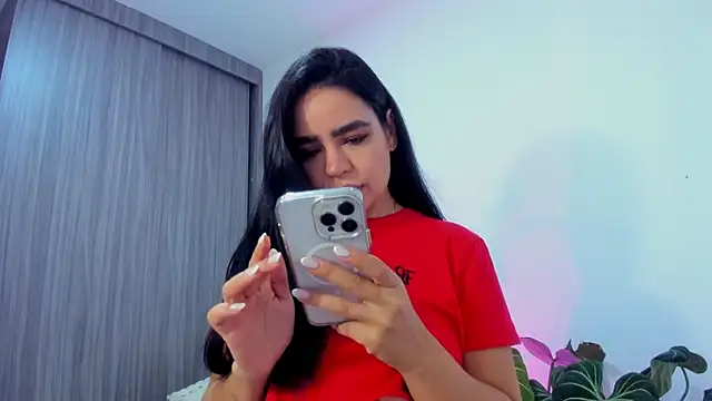 Snapshot of Sara_Leblanc chatting on October 17, 2025, 2:19 pm Sara Leblanc online show from October 17, 2025, 2:19 pm