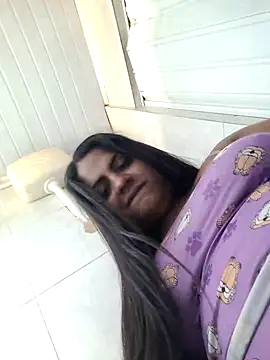 ppatriciarabello online show from November 25, 2025, 12:38 pm