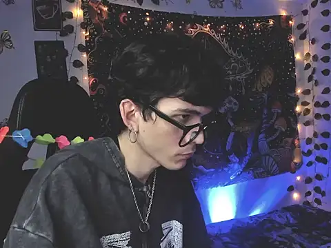 skinny dann online show from July 25, 2026, 3:36 am