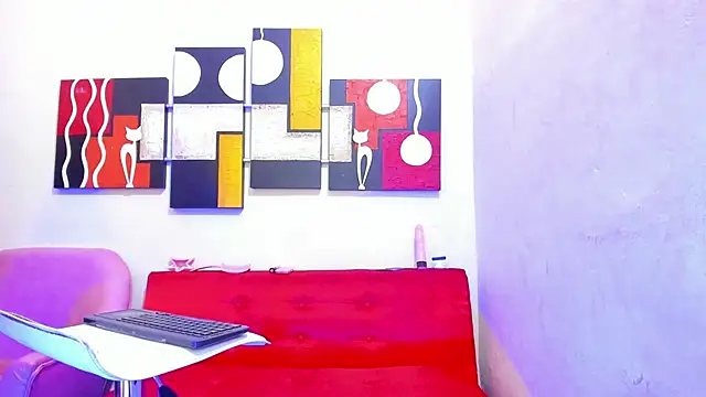 Mariana 16  online show from February 27, 2025, 8:09 pm