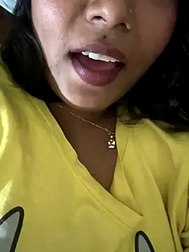 Snapshot of priyadevi17 chatting on October 19, 2025, 8:44 pm priyadevi17 online show from October 19, 2025, 8:44 pm