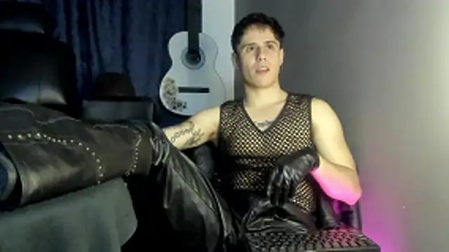 Antonello Vannucci online show from December 16, 2025, 2:49 am