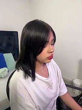 Snapshot of Lily_Woodz chatting on February 9, 2026, 7:01 pm Lily Woodz online show from February 9, 2026, 7:01 pm