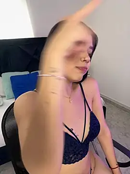 Snapshot of Lily_Woodz chatting on February 23, 2026, 7:14 pm Lily Woodz online show from February 23, 2026, 7:14 pm