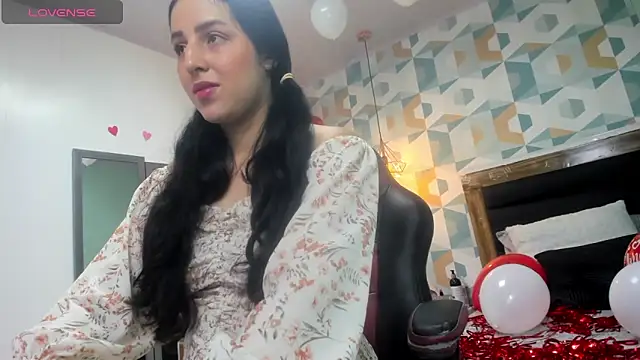 ARYAMORGAN1 online show from February 14, 2025, 12:36 pm