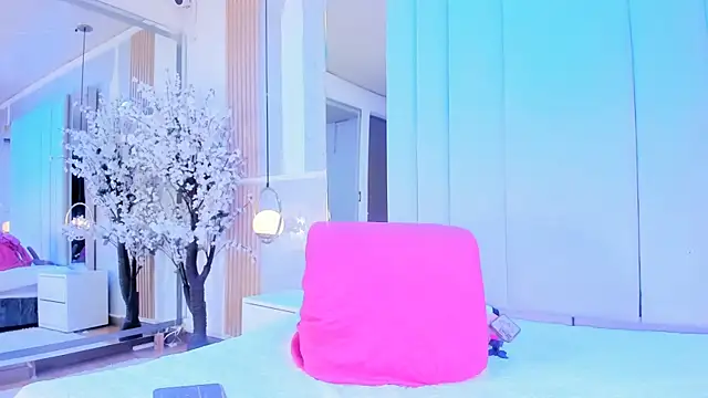 Snapshot of salomebenz chatting on September 26, 2025, 9:32 pm salomebenz online show from September 26, 2025, 9:32 pm