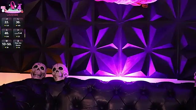 Snapshot of AnikaRomanoff chatting on October 23, 2025, 3:49 am AnikaRomanoff online show from October 23, 2025, 3:49 am