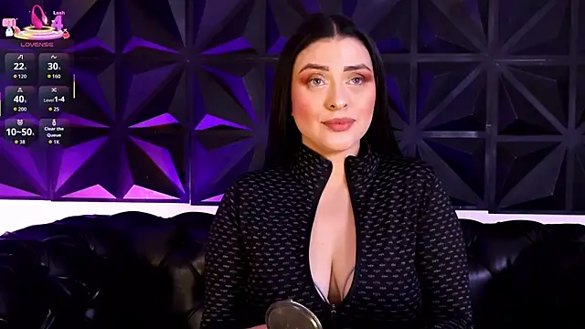 Snapshot of AnikaRomanoff chatting on October 7, 2025, 4:13 am AnikaRomanoff online show from October 7, 2025, 4:13 am