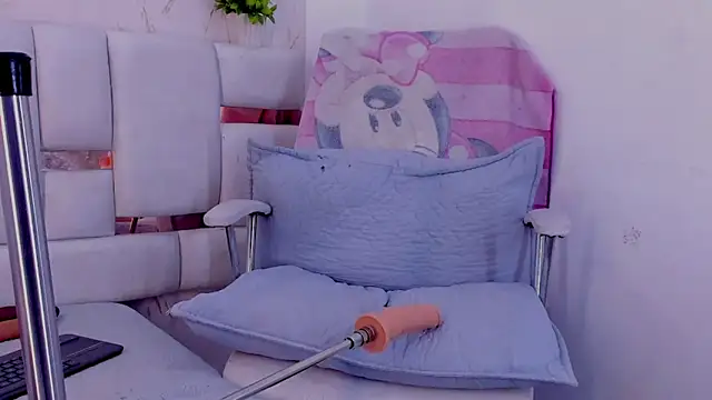 Snapshot of celeste_smmith_ chatting on September 20, 2025, 8:03 pm celeste smmith online show from September 20, 2025, 8:03 pm