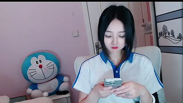 Snapshot of xiao-xiao-D chatting on March 9, 2025, 11:03 am xiao-xiao-D online show from March 9, 2025, 11:03 am