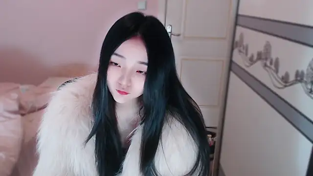 xiao-xiao-D online show from October 24, 2025, 9:19 am