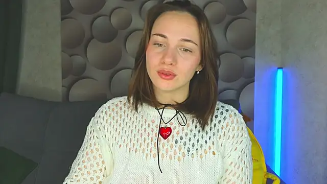 Snapshot of Cute_smile_sharon chatting on January 26, 2025, 2:45 am Cute smile sharon online show from January 26, 2025, 2:45 am