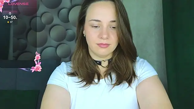 Cute smile sharon online show from September 29, 2025, 4:41 am