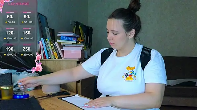 Cute smile sharon online show from October 5, 2025, 3:25 pm