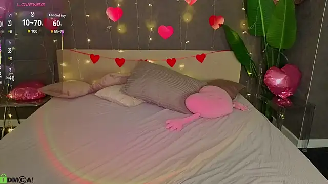 Mollly Rouge online show from February 14, 2026, 1:17 am