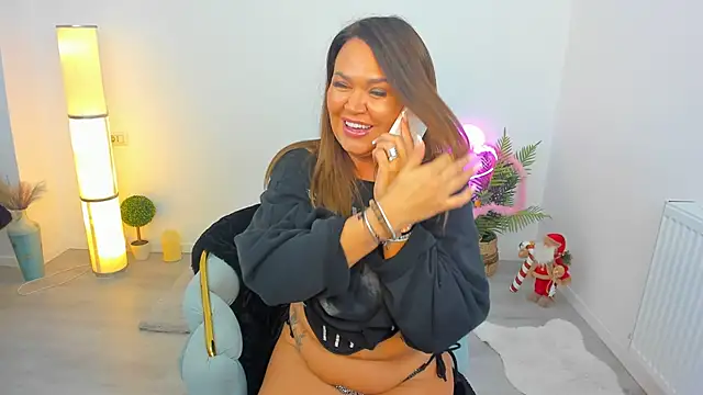 Aileen Stone online show from November 30, 2025, 5:14 pm