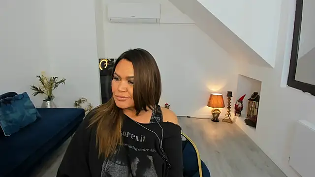 Aileen Stone online show from November 23, 2025, 5:12 pm