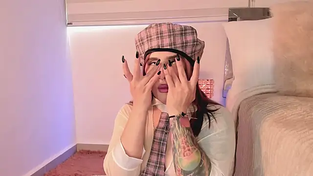 Alissonroses online show from November 24, 2025, 7:58 pm