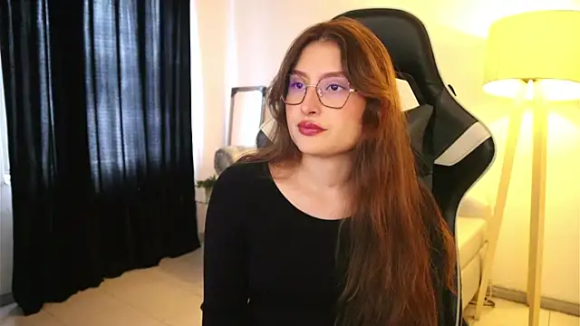 Daisha Riley online show from November 11, 2025, 2:34 pm