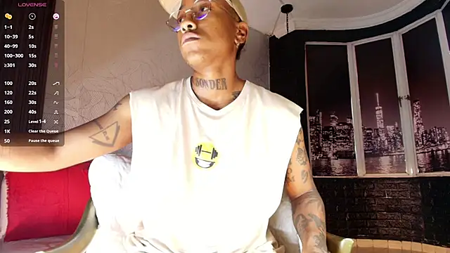 JhonyMiller  online show from February 26, 2025, 7:42 pm