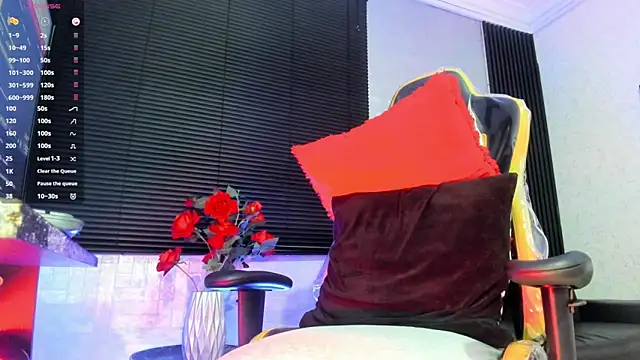 JhonyMiller  online show from October 3, 2025, 8:21 pm