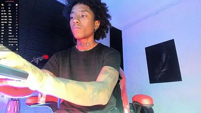 JhonyMiller  online show from October 12, 2025, 8:32 pm