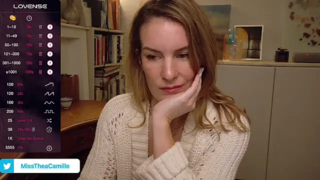 MissTheaCamille online show from January 28, 2025, 1:29 am